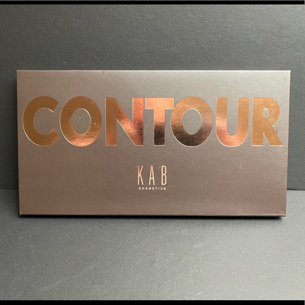 🌈 FREE W/$85+ purchase NEW KAB Cosmetics Contour Palette Volume 2